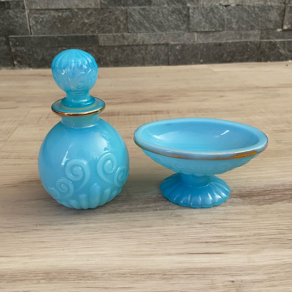 Vintage Blue Avon Vanity Set